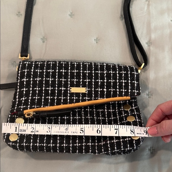 EUC Dillion Small Crossbody Limited Edition Midnight Trellis Brushed Gold Tone - Picture 7 of 17